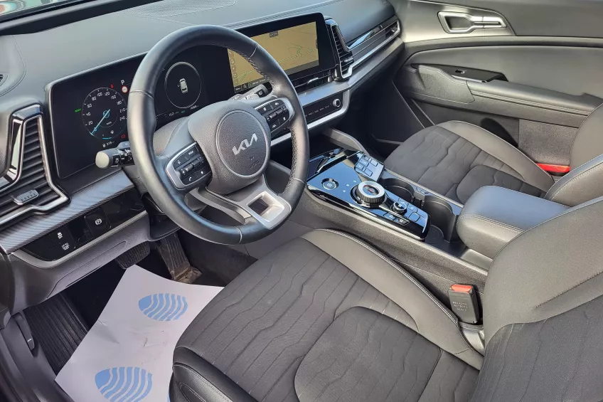 Kia Sportage 1.6 TGDI HEV 230CV BVA6 DESIGN