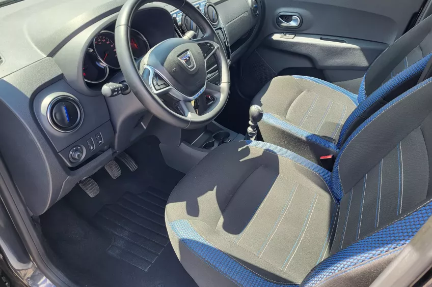 Dacia Lodgy STEPWAY BDCi 115CV BV6 15 ANS 7 PLACES + ATTEL.
