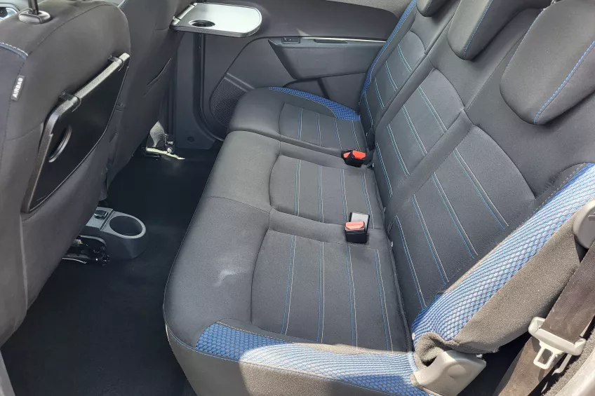 Dacia Lodgy STEPWAY BDCi 115CV BV6 15 ANS 7 PLACES + ATTEL.