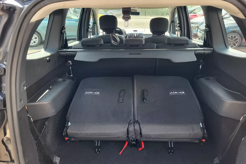 Dacia Lodgy STEPWAY BDCi 115CV BV6 15 ANS 7 PLACES + ATTEL.