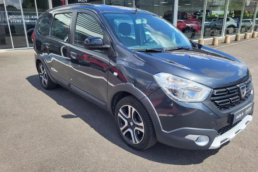 Dacia Lodgy STEPWAY BDCi 115CV BV6 15 ANS 7 PLACES + ATTEL.