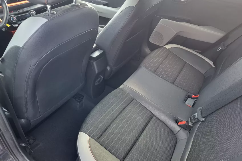 Kia STONIC 1.0 TGDI 120CV BV6 DESIGN + ATTELAGE
