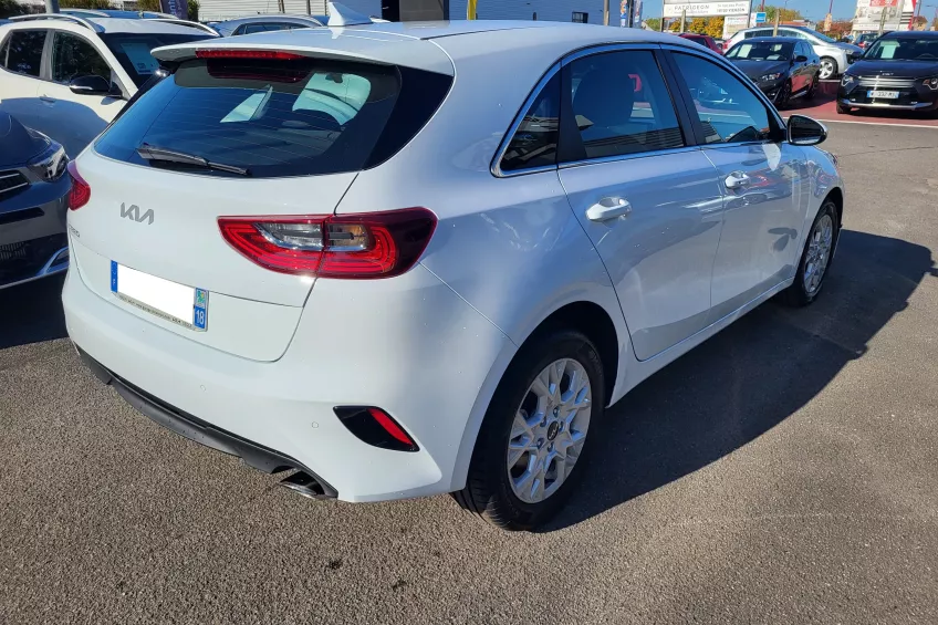 Kia Ceed 1.0 TGDI 100CV MHEV DCT7 2025C