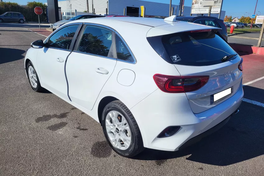Kia Ceed 1.0 TGDI 100CV MHEV DCT7 2025C