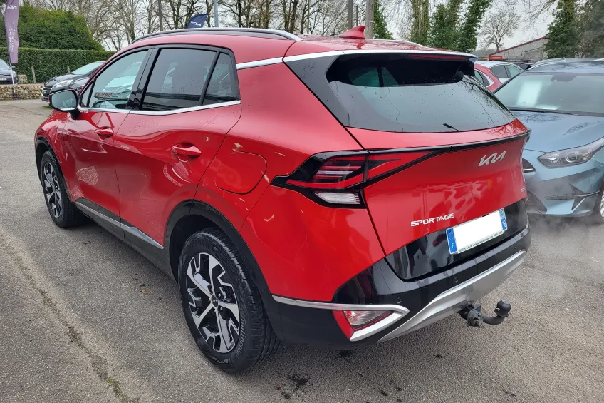 Kia Sportage 1.6 TGDI 230 cv DESIGN + ATT