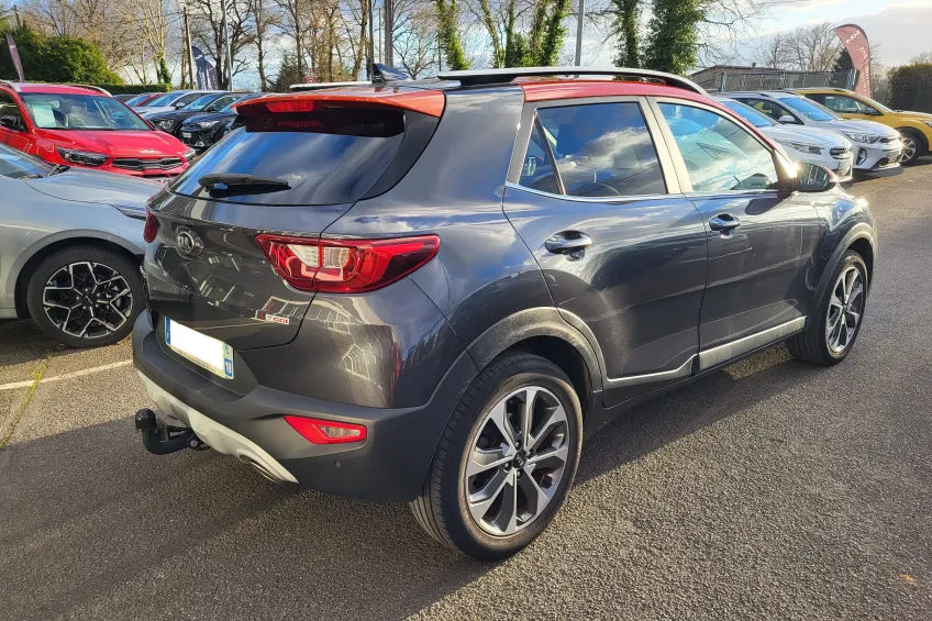 Kia STONIC 1.0 TGDI 100CV BV5 DESIGN + ATTELAGE