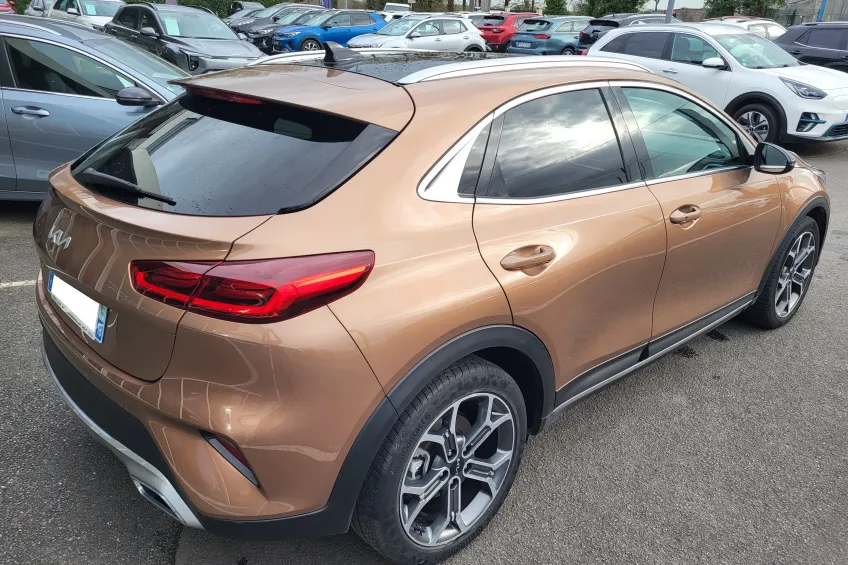Kia XCEED 1.6 crdi 16S DESIGN 136 CV  + TOIT PANO.