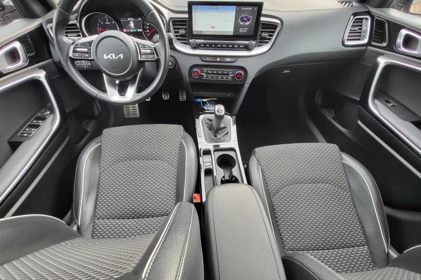 Kia XCEED 1.6 crdi 16S DESIGN 136 CV  + TOIT PANO.