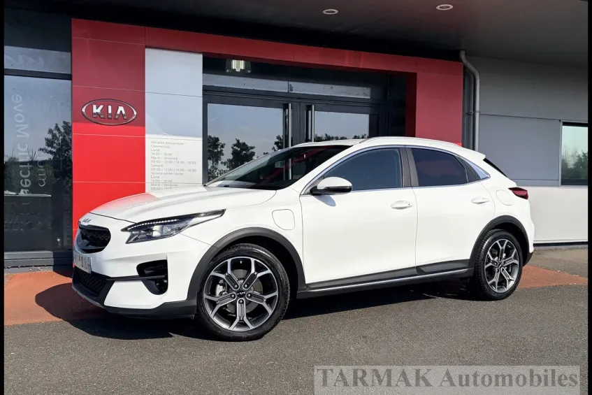 Kia XCEED PHEV 1.6i 141 Ch Black & White Dct6
