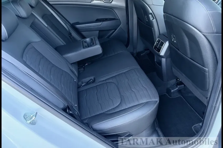 Kia Sportage V HEV 230 DESIGN Bva6 4X2