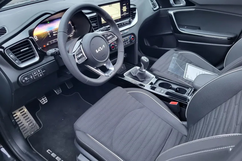Kia Pro Cee’d TGDI 120 CV BV6 GTLINE + TOIT OUVRANT PANORAMIQUE