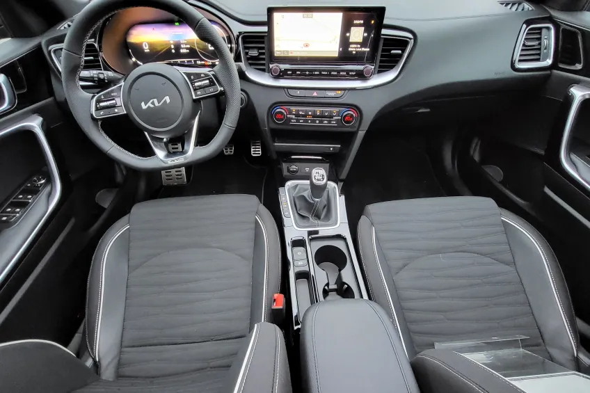 Kia Pro Cee’d TGDI 120 CV BV6 GTLINE + TOIT OUVRANT PANORAMIQUE